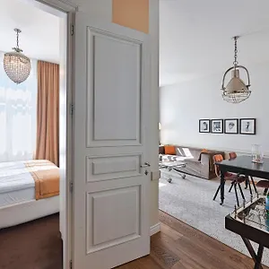 Apartment 6, Vienna